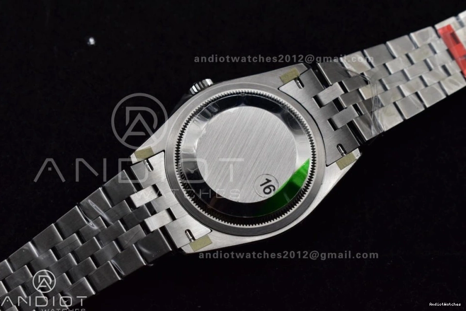 Jubilee Dial on Trendsetting VS Best Leaf 576 904L Steel Bracelet VSF SS DateJust Edition 36 Green 1:1 126234 0330